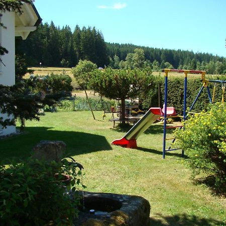 Schoenes Doppelzimmer Mit Separater Kueche Im Noerdlichen Nationalpark Schwarzwald Forbach Esterno foto